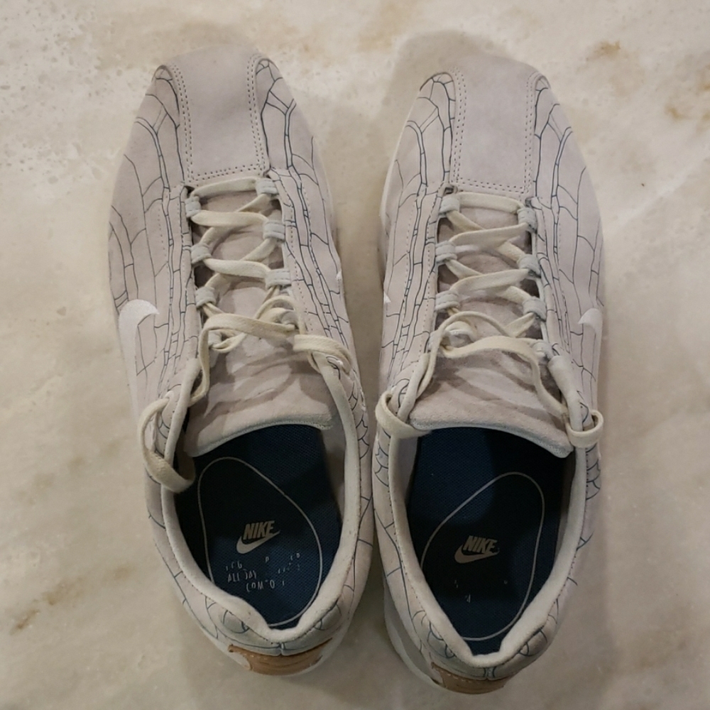 Nike Mayfly Sneakers - Picture 7 of 7